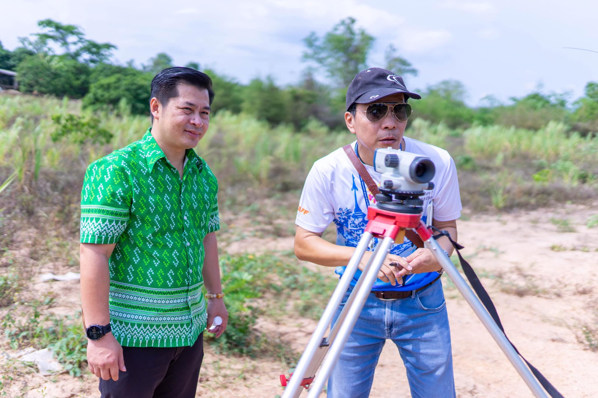 You are currently viewing ลงพื้นที่สำรวจและวัดระยะอ่างเก็บน้ำมิยาซาว่า ที่ไ้ด้รับความชำรุดเสียหายจากเหตุอุทกภัยที่ผ่านมา บ้านสันวิไล หมู่ที่ 9 ตำบลแม่ตืน อำเภอลี้ จังหวัดลำพูน