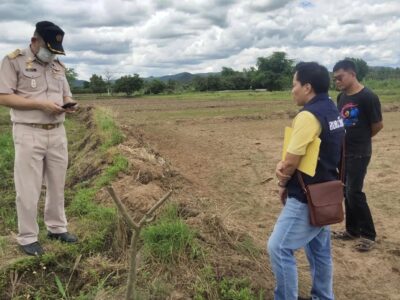 Read more about the article ตรวจสอบพื้นที่ ร่วมกับเกษตรกร กลุ่มผู้ใช้นำ้จากฝายห้วยน้ำเย็น ในกรณีพิพาทลำเหมืองส่งน้ำเข้าสู่พื้นที่การเกษตร