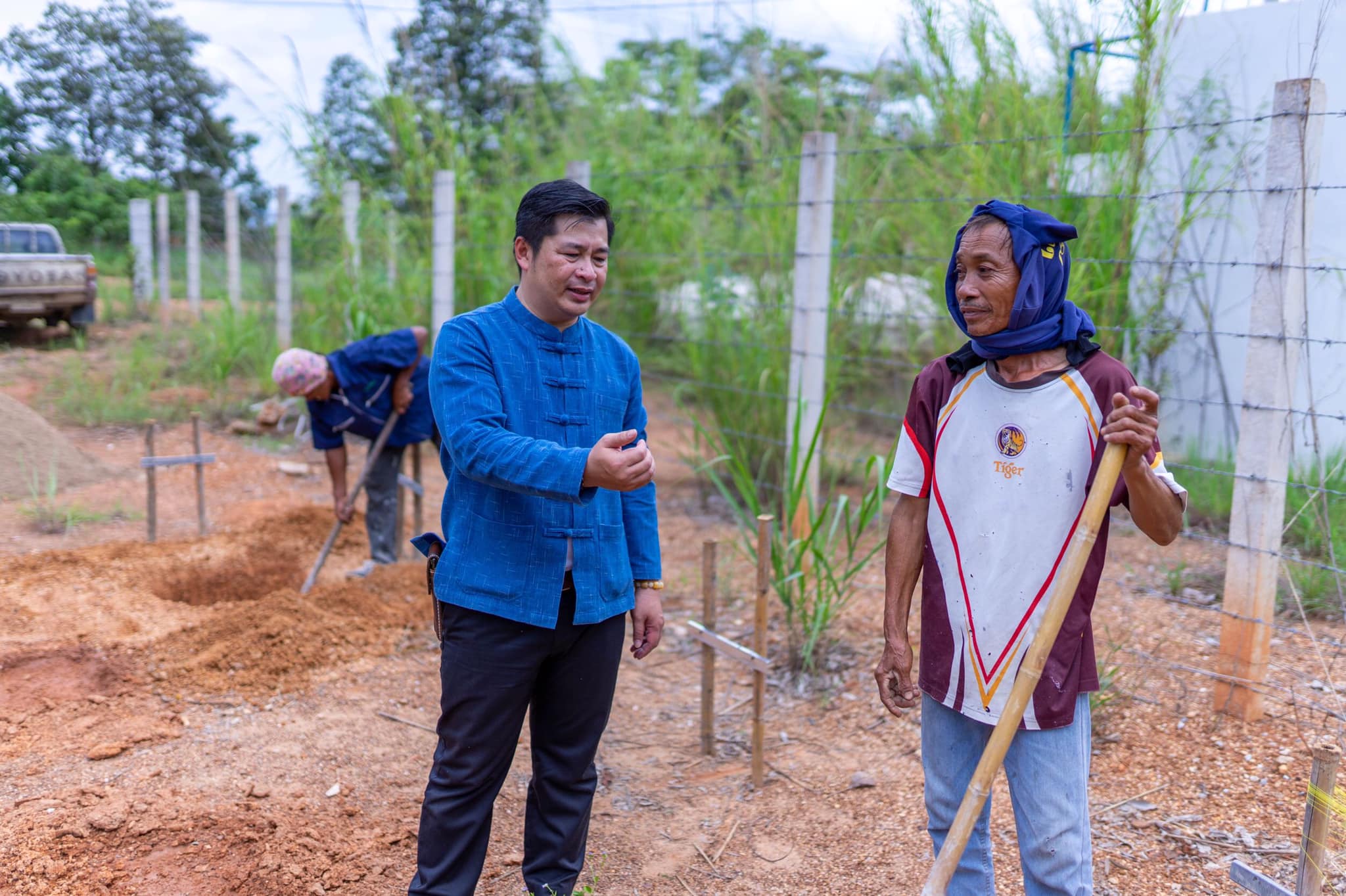 Read more about the article ลงพื้นที่ติดตามความคืบหน้าการก่อสร้างระบบประปาหมู่บ้านพลังงานแสงอาทิตย์ บ้านวังมน หมู่ที่ 4 ตำบลแม่ตืน อำเภอลี้ จังหวัดลำพูน