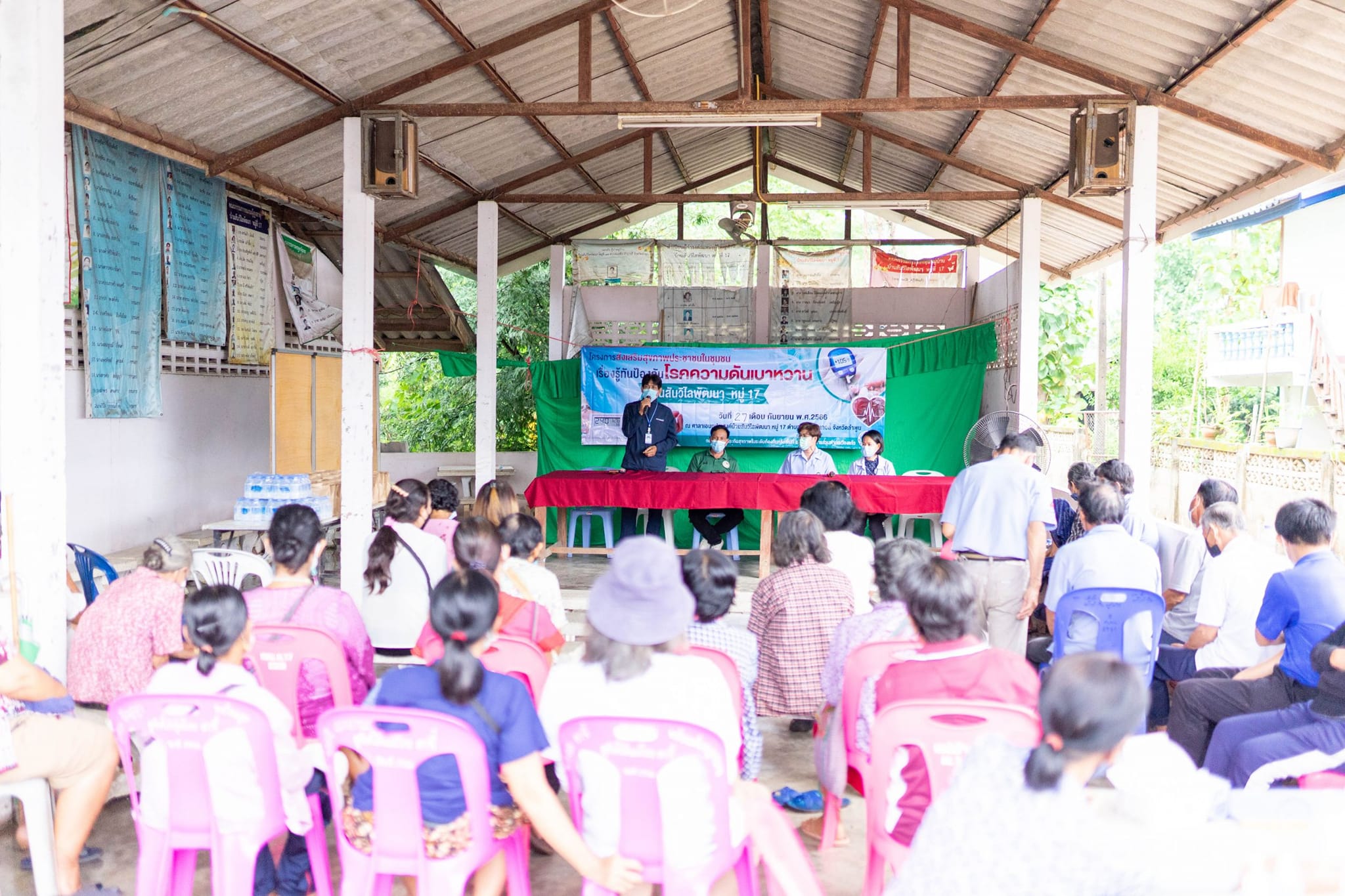 You are currently viewing โครงการส่งเสริมสุขภาพในชุมชนรู้ทันป้องกันโรคความดันโลหิตสูง ปีงบประมาณ 2566 จัดขึ้นโดย ชมรม อสม.บ้านสันวิไลพัฒนาซึ่งได้รับการสนับสนุนงบประมาณจาก กองทุนหลักประกันสุขภาพระดับท้องถิ่นหรือพื้นที่ องค์การบริหารส่วนตำบลเวียงแก้ว ณ ศาลาประจำหมู่บ้าน หมู่ที่ 17 บ้านสันวิไลพัฒนา ตำบลแม่ตืน อำเภอลี้ จังหวัดลำพูน