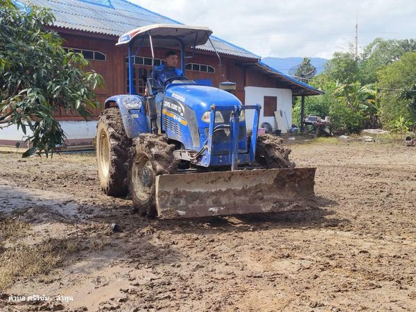 You are currently viewing ปรับพื้นที่บ้านเรือนราษฎรและถนน ที่เกิดอุทกภัยน้ำป่าไหลหลาก บ้านสันป่าสัก หมู่ที่ 5 และบ้านหนองบัวคำ หมูที่ 10 ตำบลแม่ตืน อำเภอลี้ จังหวัดลำพูน