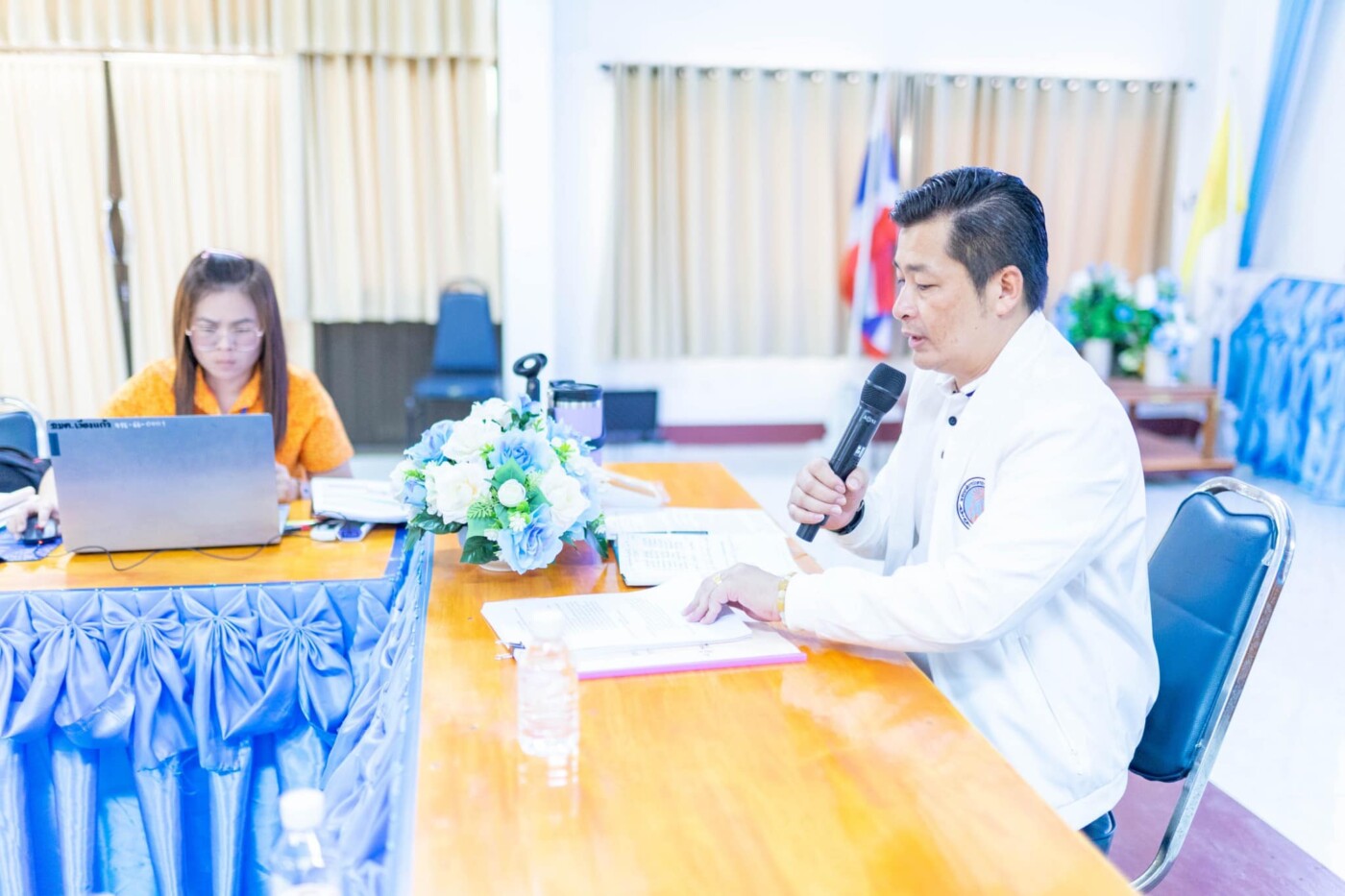 Read more about the article ประชุมคณะกรรมการช่วยเหลือประชาชนขององค์การบริหารส่วนตำบลเวียงแก้ว ณ ห้องประชุมพรหมวิหารองค์การบริหารส่วนตำบลเวียงแก้ว