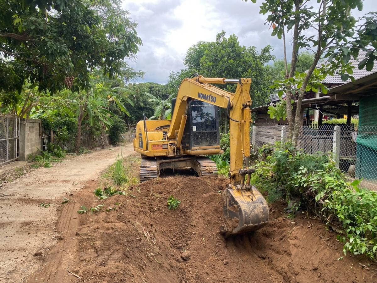 You are currently viewing ลงพื้นที่ขุดลอกลำเหมืองห้วยหมาโก้ง พร้อมด้วยราษฎร บ้านวังมน หมู่ที่ 4 ตำบลแม่ตืน อำเภอลี้ จังหวัดลำพูน