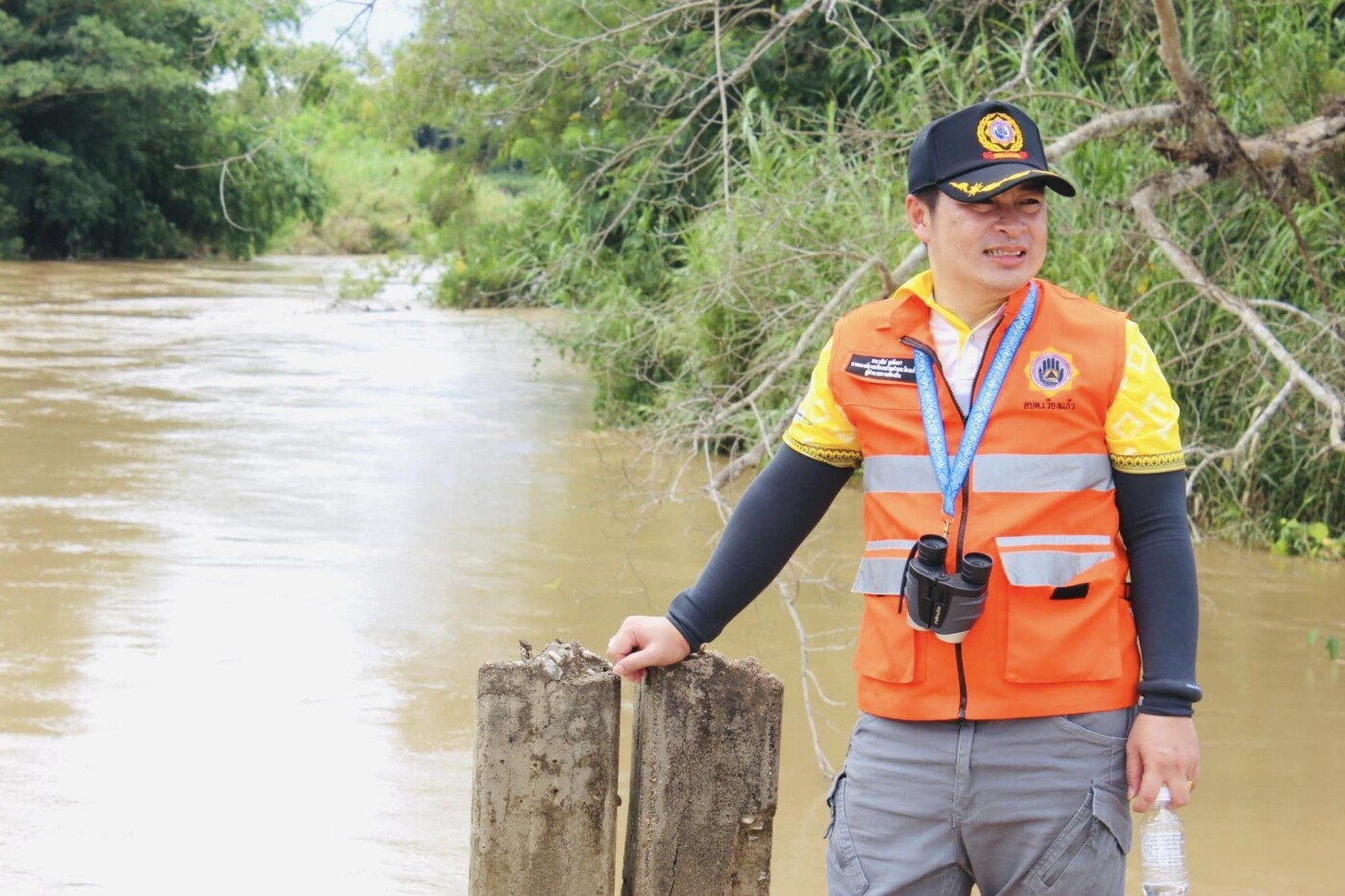 Read more about the article ลงพื้นที่ตรวจสอบระดับน้ำเเละความเสียหายเฝ้าระวังน้ําท่วมฉับพลันในเขตพื้นที่องค์การบริหารส่วนตำบลเวียงแก้ว